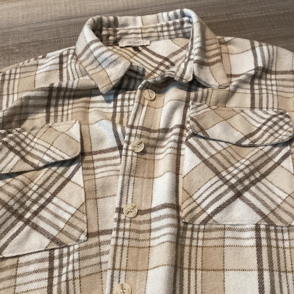 Beige Shacket - Picture 2 of 4